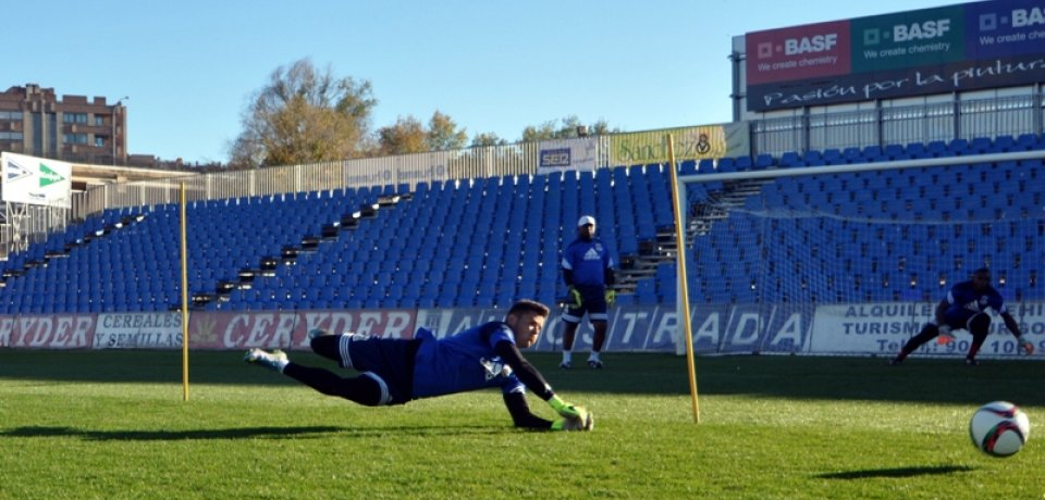 Aitor Embela demostrando su buen estado de forma.