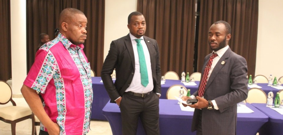 El Secretario General,Tadeo Nsue, junto al Vicepresidente Primero, Teodomiro Nze, y el Director Financiero, Iván Williams.