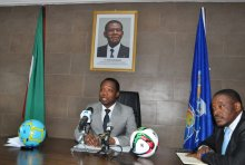 El vicepresidente segundo, Bienvenido Ateba, junto al Secretario General de la FEGUIFUT, Tadeo Nsue.