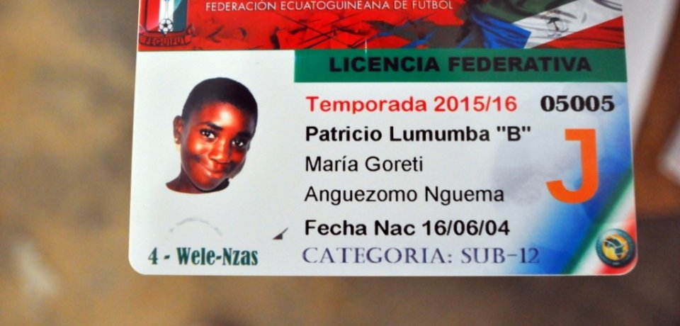 Ejemplo de tarjeta federativa.
